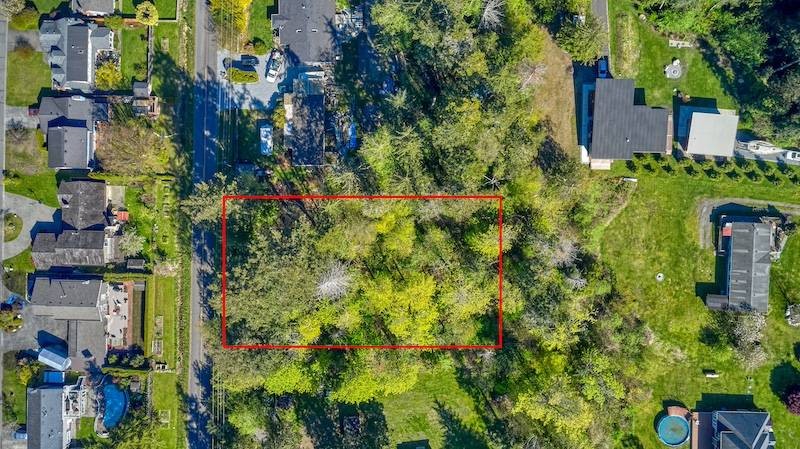 ?Almost 3/4 Acre vacant lot in subdivision of large properties - Beach Lot for sale in Point Roberts, Washington on Beachhouse.com