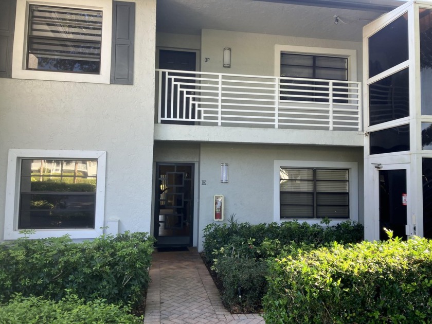 Enjoy the country club  resort style living in friendly newly - Beach Condo for sale in Boynton Beach, Florida on Beachhouse.com