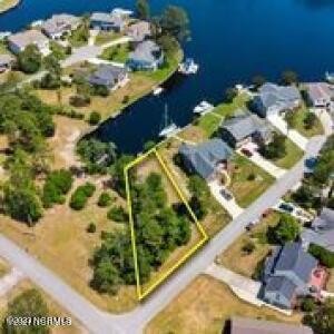 This is a great waterfront lot located in Fairfield Harbour, an - Beach Lot for sale in New Bern, North Carolina on Beachhouse.com