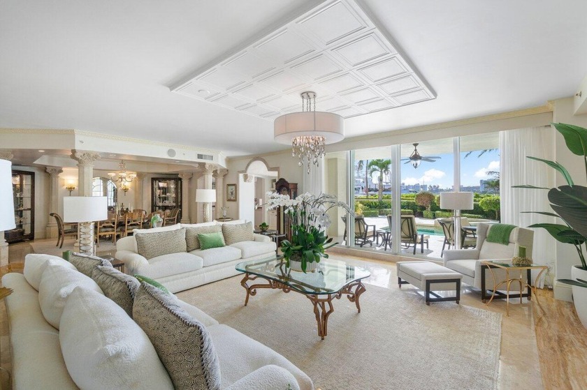 This exceptional residence in Mizner Grand embodies the essence - Beach Condo for sale in Boca Raton, Florida on Beachhouse.com