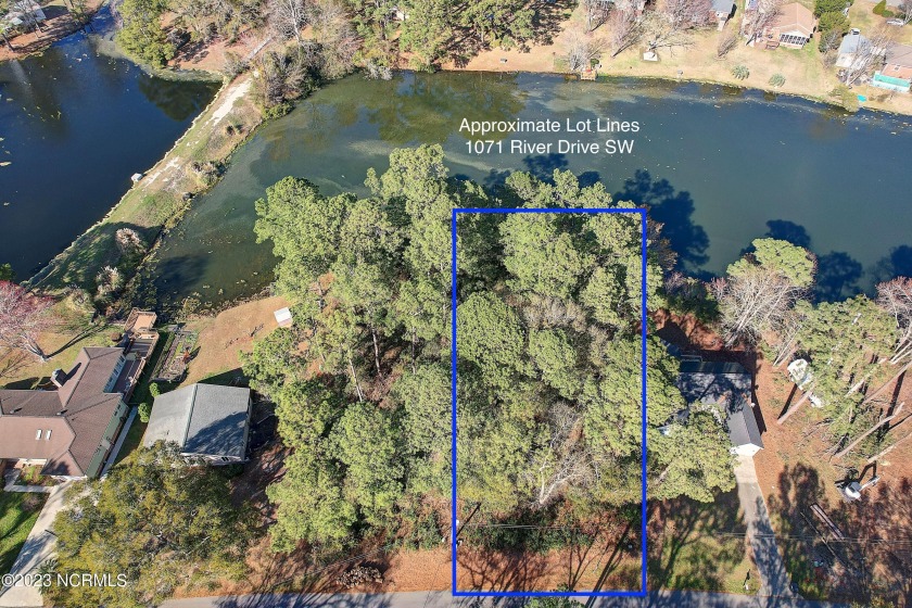 A picture perfect, waterfront homesite in the heart of Calabash - Beach Lot for sale in Calabash, North Carolina on Beachhouse.com