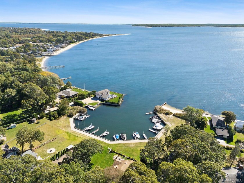 Live the quintessential North Fork lifestyle here at 16 Primrose - Beach Home for sale in Aquebogue, New York on Beachhouse.com