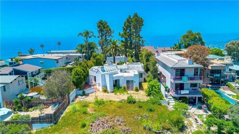 A Developers Dream! Welcome to 1140 Noria St. Located in the - Beach Home for sale in Laguna Beach, California on Beachhouse.com