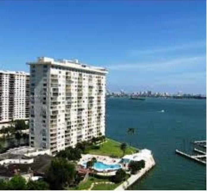 GREAT LOCATION , Community Jockey Club with new Building and - Beach Condo for sale in Miami, Florida on Beachhouse.com