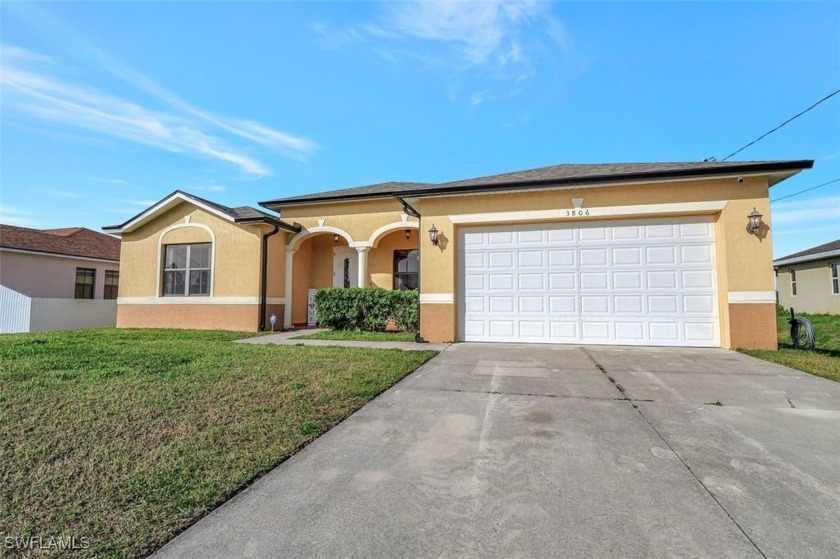 Brand NEW ROOF, NO HOA Worry free living in this stunning - Beach Home for sale in Lehigh Acres, Florida on Beachhouse.com