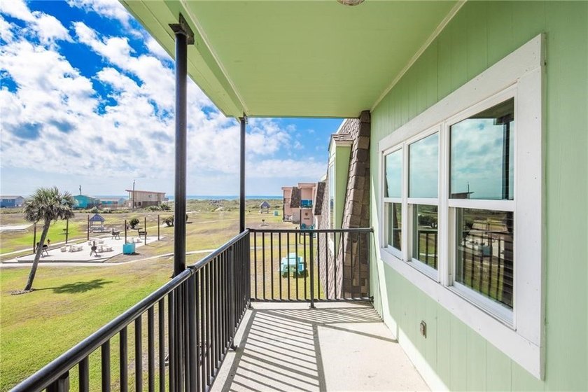 Welcome to your slice of sunshine at Island Retreat! This iconic - Beach Condo for sale in Port Aransas, Texas on Beachhouse.com