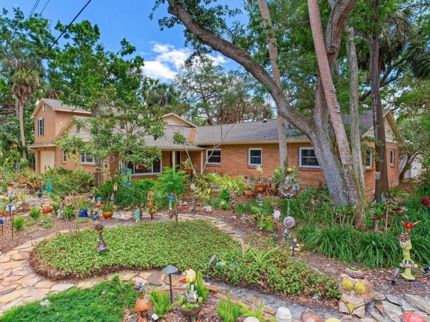 Located on a corner lot of a great cul-de-sac in Beach Park - Beach Home for sale in Tampa, Florida on Beachhouse.com