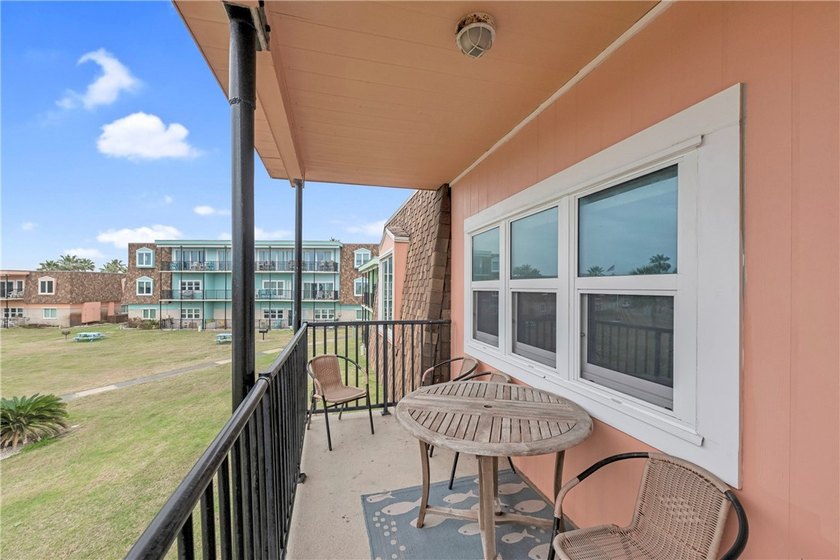 Welcome to your slice of paradise at Island Retreat! This - Beach Condo for sale in Port Aransas, Texas on Beachhouse.com