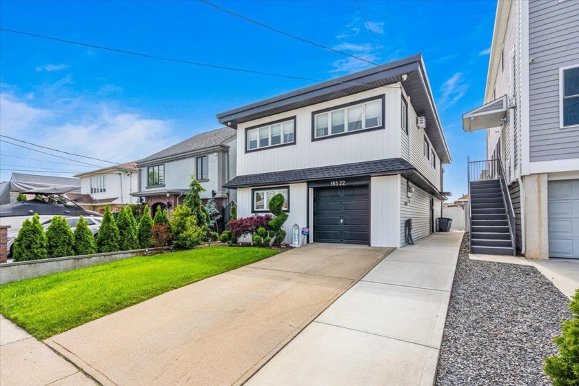 Renovated Waterfront 2-Family in Howard Beach - 4-Bedroom - Beach Townhome/Townhouse for sale in Howard Beach, New York on Beachhouse.com