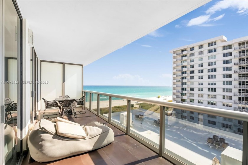Fully furnished 1 bedroom 1.5 bathroom South facing unit at the - Beach Condo for sale in Miami Beach, Florida on Beachhouse.com
