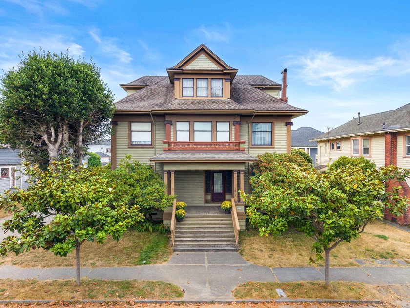 This is more than a home--it's a statement, a legacy, an - Beach Home for sale in Eureka, California on Beachhouse.com