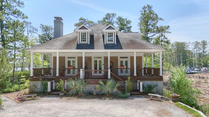 Peaceful Waterfront Retreat on Pierce Creek with Private Boat - Beach Home for sale in Oriental, North Carolina on Beachhouse.com