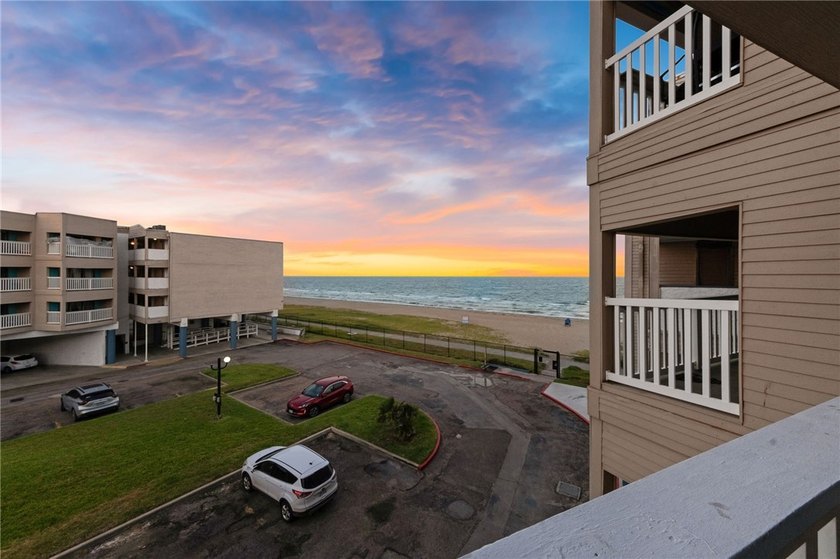 3938 Surfside Blvd - Waterfront Living in Corpus Christi This - Beach Condo for sale in Corpus Christi, Texas on Beachhouse.com