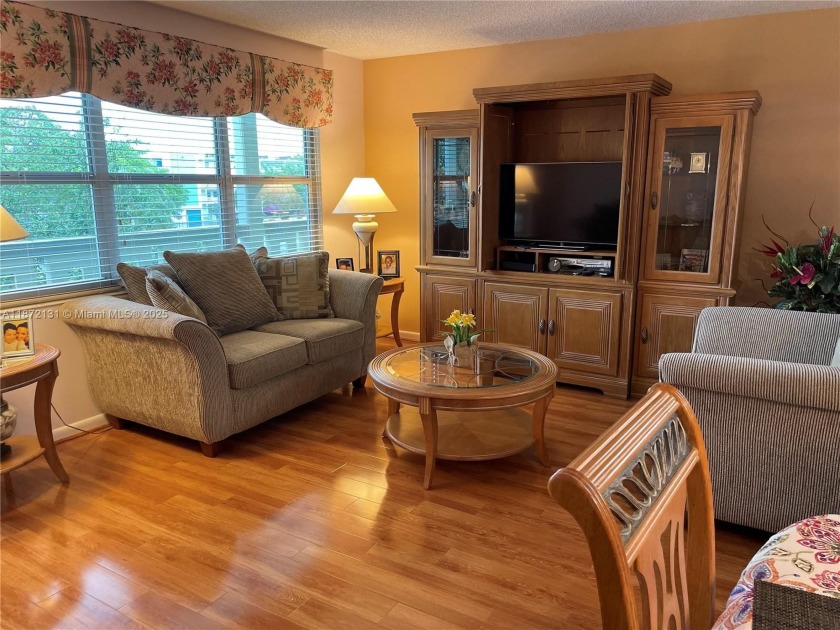 Bring offers! A perfect unit, the perfect location, for YOUR - Beach Condo for sale in Deerfield Beach, Florida on Beachhouse.com