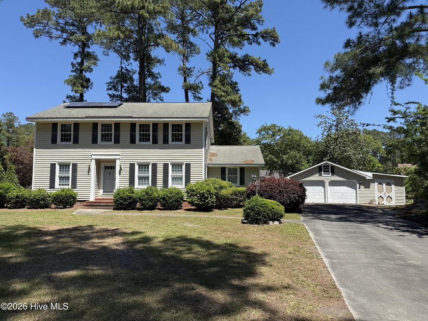 Opportunity awaits at the end of a cul-de-sac in one of the - Beach Home for sale in New Bern, North Carolina on Beachhouse.com