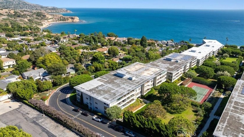 Welcome to resort-style living at Palos Verdes Bay Club! This - Beach Condo for sale in Rancho Palos Verdes, California on Beachhouse.com