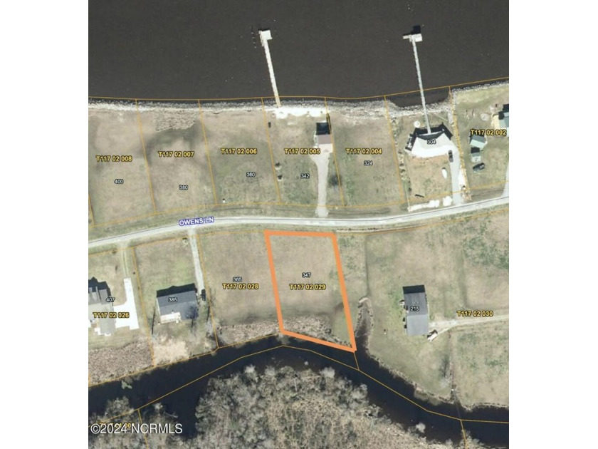 Offering both stunning sound and canal water views. Lot 29 of - Beach Lot for sale in Columbia, North Carolina on Beachhouse.com