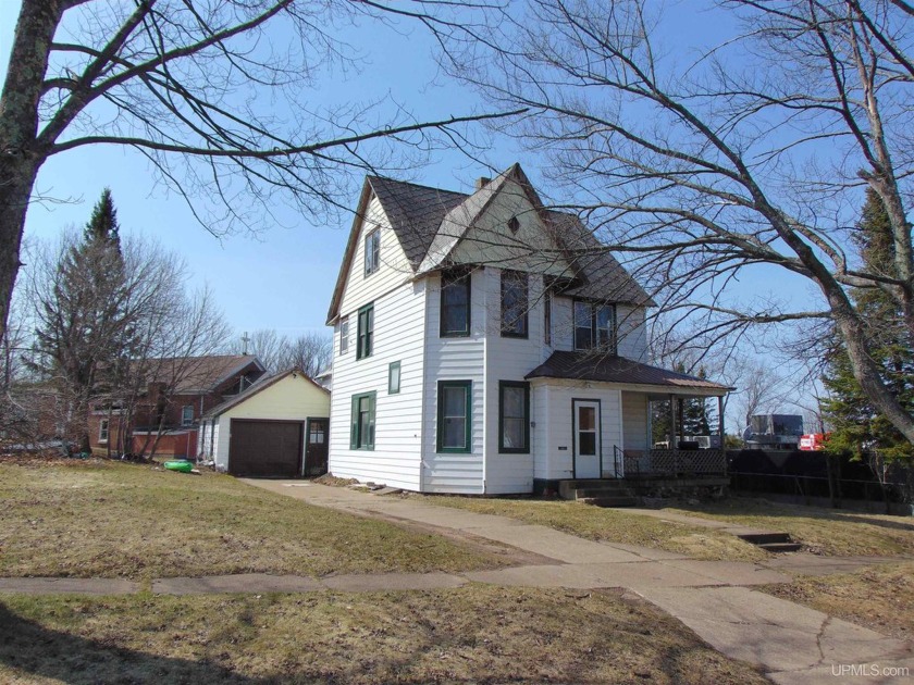 Nice 5BR 2BA home with one car attached garage located in the - Beach Home for sale in Ontonagon, Michigan on Beachhouse.com