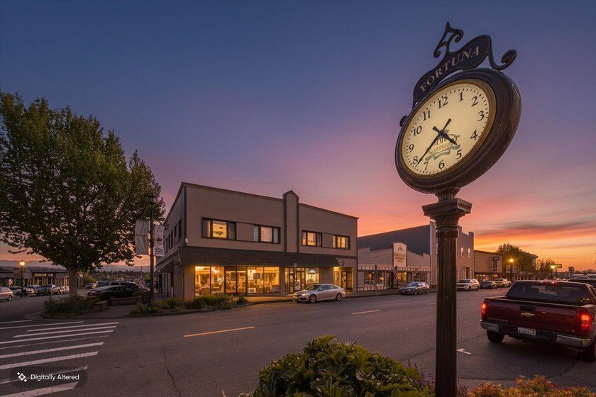 Prime mixed-use investment opportunity in the heart of Fortuna - Beach Commercial for sale in Fortuna, California on Beachhouse.com