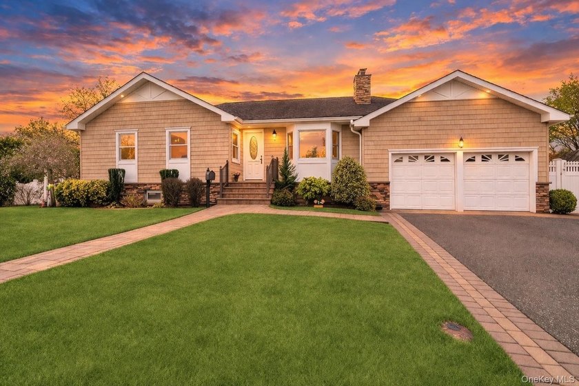 Welcome to this beautiful sprawling ranch in the highly - Beach Home for sale in Massapequa, New York on Beachhouse.com