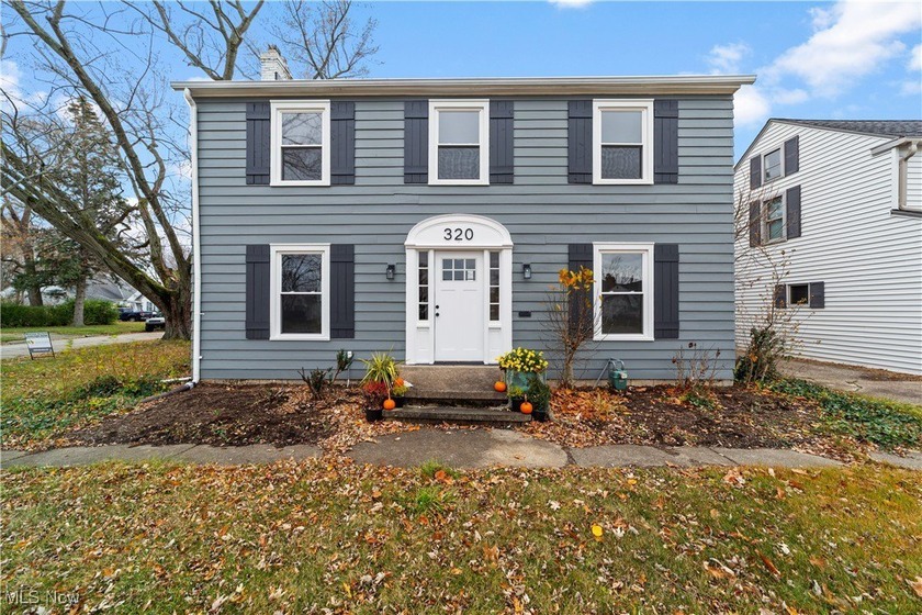 Welcome to this charming, spacious, colonial home boasting 2,326 - Beach Home for sale in Lorain, Ohio on Beachhouse.com