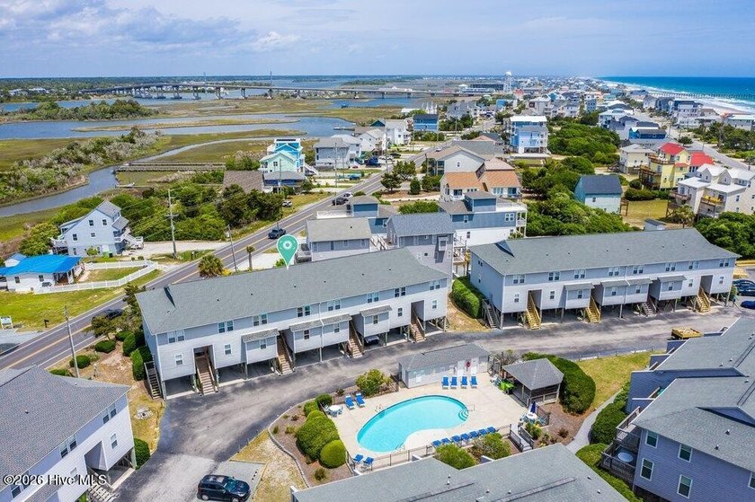Coastal access, a pool just outside your door, and a fully - Beach Townhome/Townhouse for sale in Surf City, North Carolina on Beachhouse.com