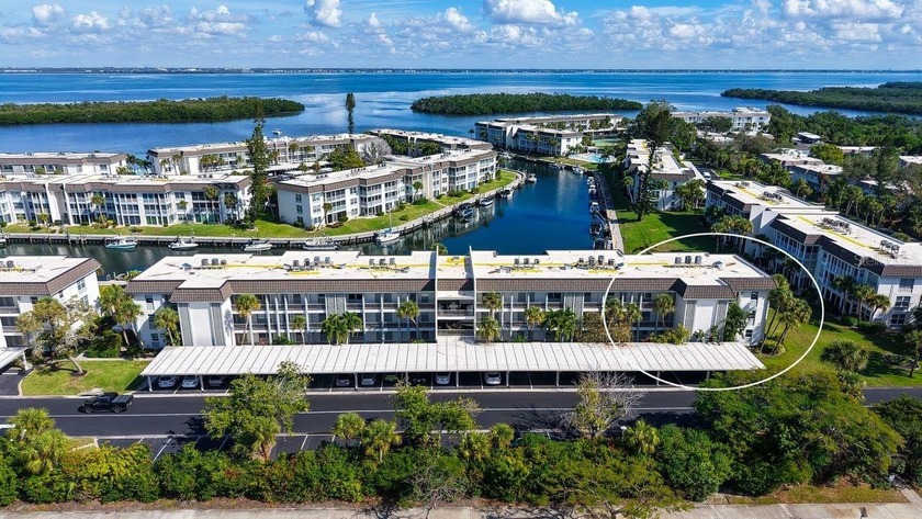 NEWLY REMODELED o COASTAL LUXURY RESIDENCE
Longboat Harbour o - Beach Condo for sale in Longboat Key, Florida on Beachhouse.com
