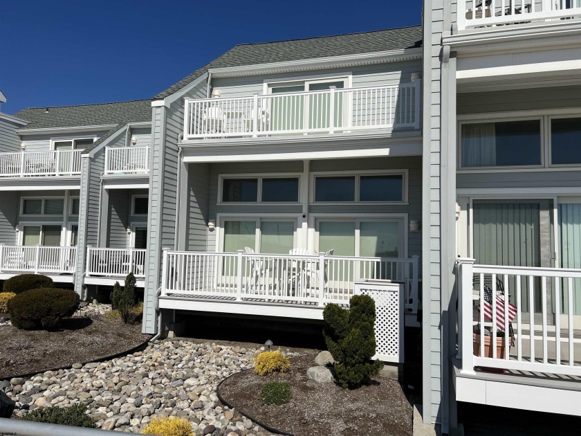 GREAT OCEAN VIEWS! This Beachfront Northend Townhouse has both - Beach Condo for sale in Ocean City, New Jersey on Beachhouse.com