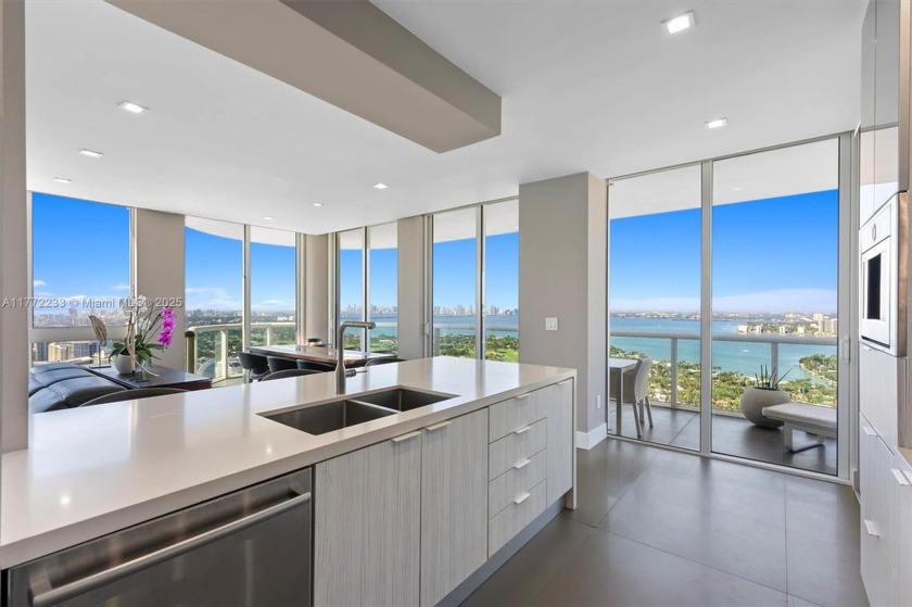 Experience breathtaking panoramic views of turquoise Ocean and - Beach Condo for sale in Miami Beach, Florida on Beachhouse.com
