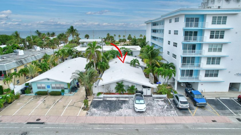 UNIQUE OPPORTUNUTY TO PURCHASE THIS 5 UNIT COMPLEX LOCATED IN - Beach Home for sale in Lauderdale BY The Sea, Florida on Beachhouse.com