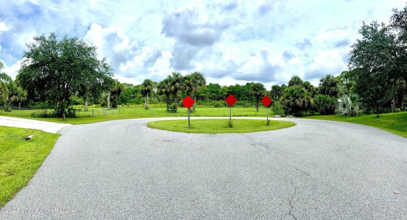 Desirable neighborhood, seller is selling 2 vacant lots as 1 lot - Beach Lot for sale in Palm Bay, Florida on Beachhouse.com