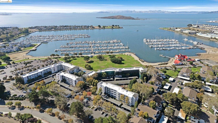 Enjoy gorgeous San Francisco and Marina Bay Views from south - Beach Condo for sale in Richmond, California on Beachhouse.com