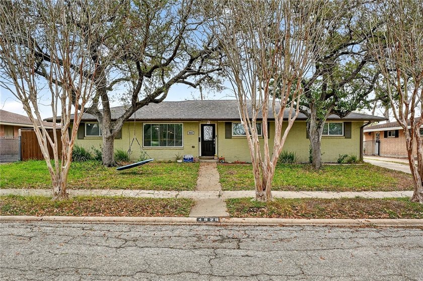 Welcome to 4626 Monette Drive, a charming Southside Corpus - Beach Home for sale in Corpus Christi, Texas on Beachhouse.com