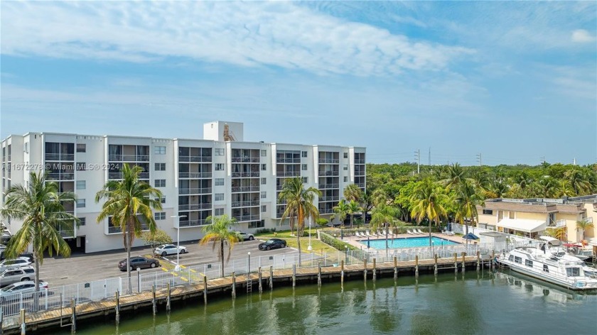 Welcome to your new home, step inside to find a spacious fully - Beach Condo for sale in North Miami Beach, Florida on Beachhouse.com