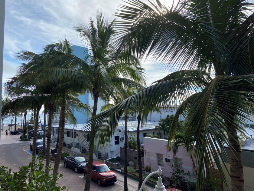 A GREAT INVESTMENT OPPORTUNITY Investment opportunity. A dream - Beach Condo for sale in Hollywood, Florida on Beachhouse.com