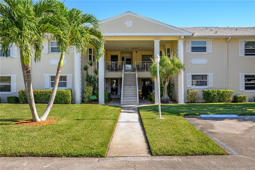 Welcome to this 55+ community! This 1st Floor unit is located - Beach Home for sale in Vero Beach, Florida on Beachhouse.com