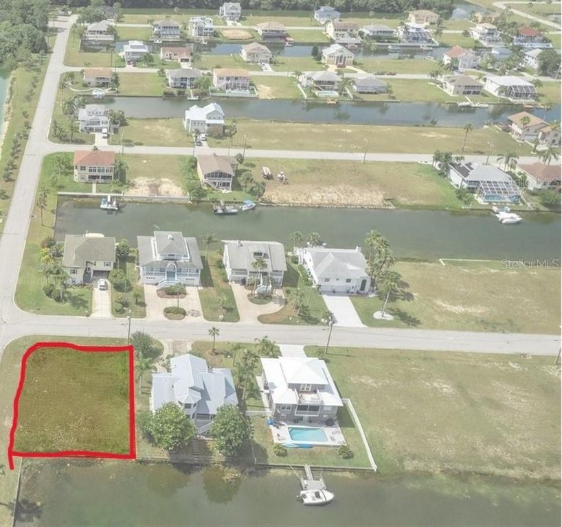 WOW, RARE FIND IN HERNANDO BEACH - HURRY! This Oversized Corner - Beach Lot for sale in Hernando Beach, Florida on Beachhouse.com