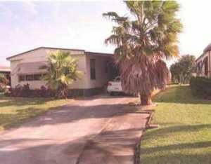 Come join the Cambridge 55+ community heated pool and active - Beach Home for sale in Hobe Sound, Florida on Beachhouse.com