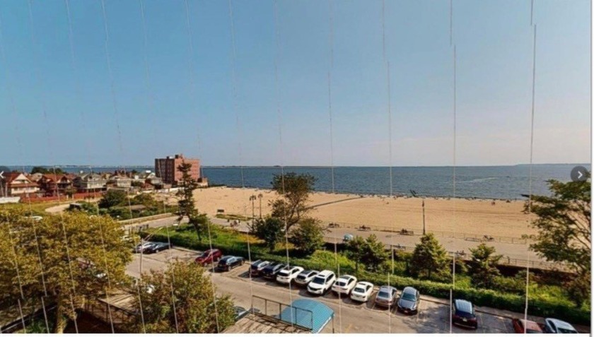 OCEANFRONT BUILDING! UNOBSTRUCTED VIEW!!! TAX INCLUDED IN THE - Beach Apartment for sale in Brooklyn, New York on Beachhouse.com