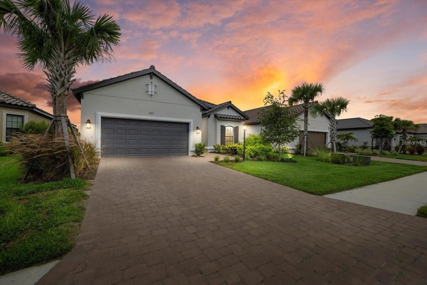GOLF MEMBERSHIP INCLUDED -- NO WAITLIST | RARE 4 BR LAZIO WITH - Beach Home for sale in Bradenton, Florida on Beachhouse.com