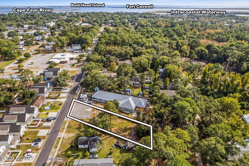 LOCATION! LOCATION! LOCATION! This expansive homesite offers an - Beach Lot for sale in Southport, North Carolina on Beachhouse.com