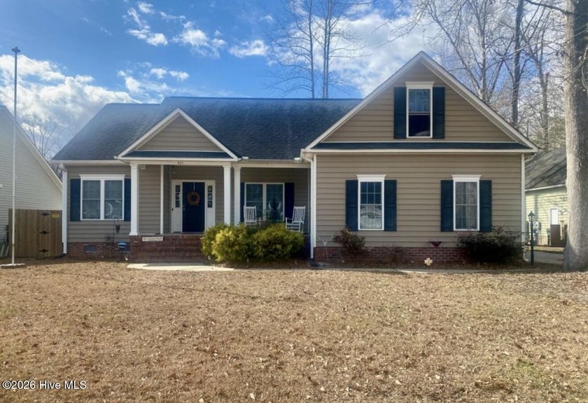 **PICTURES COMING 5-8-26** Located in the desirable Belle Oaks - Beach Home for sale in New Bern, North Carolina on Beachhouse.com