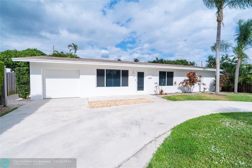 Welcome Home to this spacious 3 bedroom and 2 bathroom that is - Beach Home for sale in Pompano Beach, Florida on Beachhouse.com