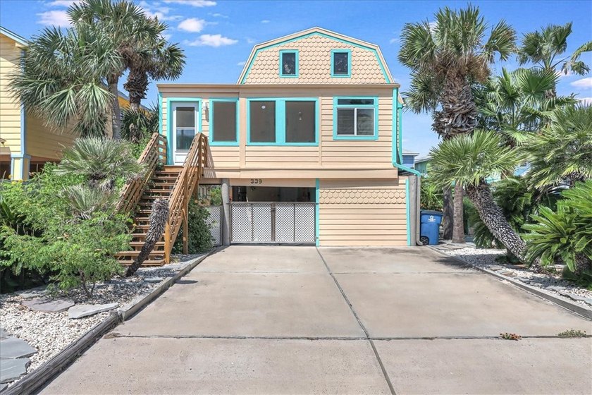 339 Bralley offers a rare blend of Port Aransas history - Beach Home for sale in Port Aransas, Texas on Beachhouse.com