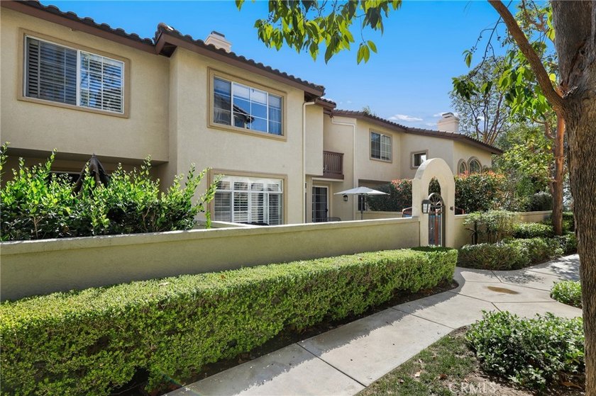 Welcome to your updated two-story townhouse in the heart of - Beach Townhome/Townhouse for sale in Rancho Santa Margarita, California on Beachhouse.com