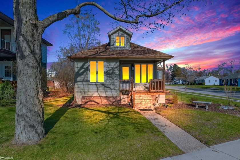 Welcome to this beautifully maintained 2-bedroom, 1-bathroom - Beach Home for sale in Port Huron, Michigan on Beachhouse.com