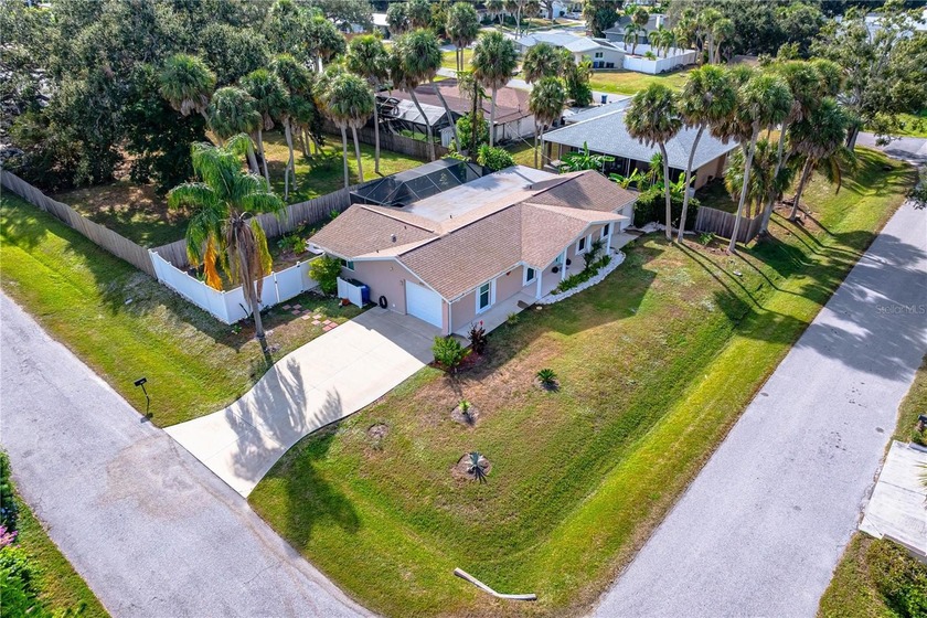 LOCATION -- Just minutes from SIESTA KEY BEACH and positioned in - Beach Home for sale in Sarasota, Florida on Beachhouse.com