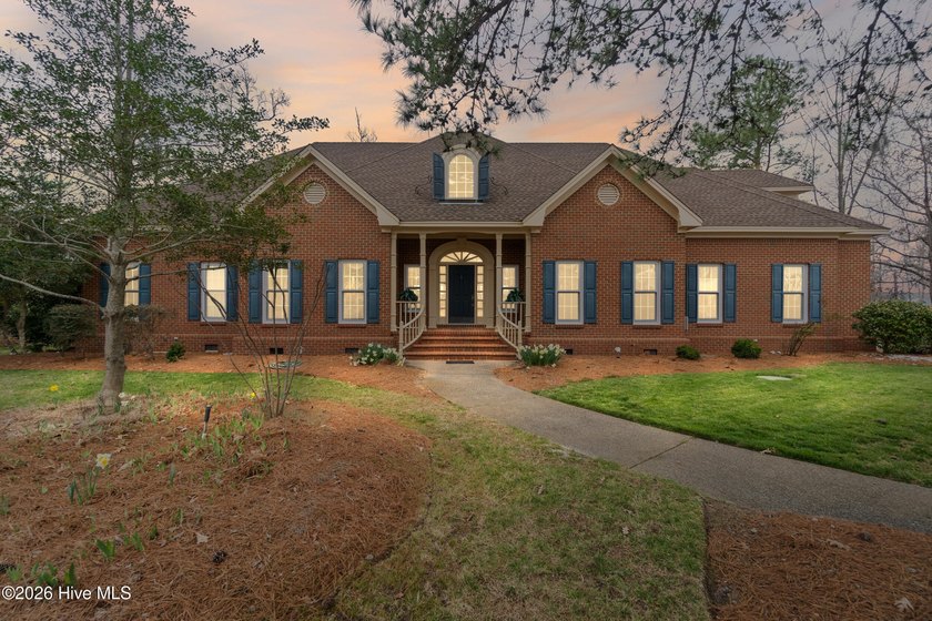 Stunning Waterfront Golf Course Home in Albemarle Plantation - Beach Home for sale in Hertford, North Carolina on Beachhouse.com
