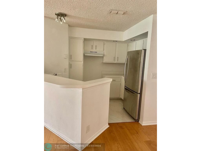 Fabulous unit amazing for investors. It has a great tenant - Beach Condo for sale in Pompano Beach, Florida on Beachhouse.com