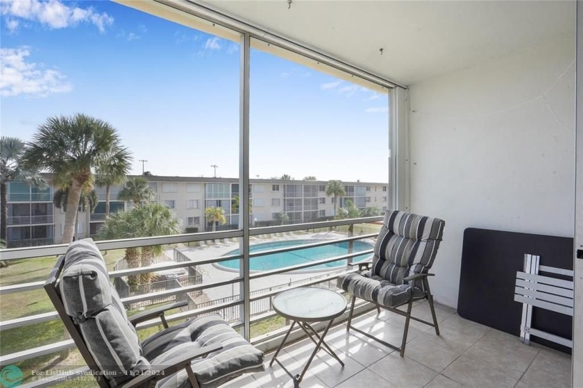 Welcome to your bright and airy 2-bedroom, 2-bathroom condo in a - Beach Condo for sale in Lighthouse Point, Florida on Beachhouse.com